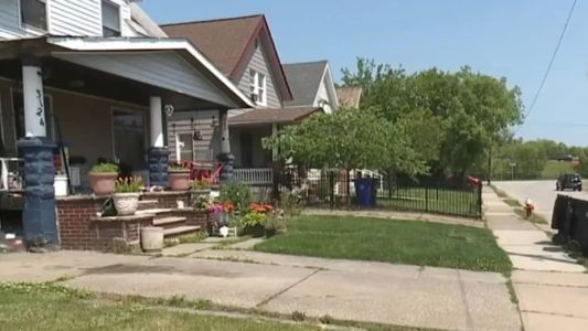 Mulher de 31 anos é suspeita de assassinato; bebê foi declarado morto por socorristas