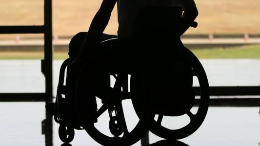 Mulher foi esfaqueada cinco vezes