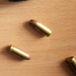 Homem que matou ex-namorada na frente da filha é condenado a 11 anos de prisão em MG