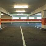 Mulher vítima de roubo em estacionamento de supermercado em Contagem é indenizada com R$ 10 mil 