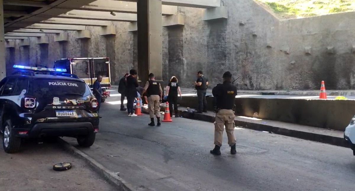 Pedestre encontra mulher morta debaixo de túnel no complexo da Lagoinha em BH