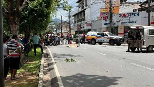 Mulher morre atropelada em avenida do Canaã, em Ipatinga