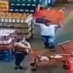 Homem arremessa carrinho de compras na cabeça de mulher em mercado no DF