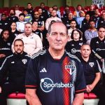 Com Muricy de “modelo”, nova camisa do São Paulo é lançada pelo clube
