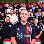 Com Muricy de “modelo”, nova camisa do São Paulo é lançada pelo clube
