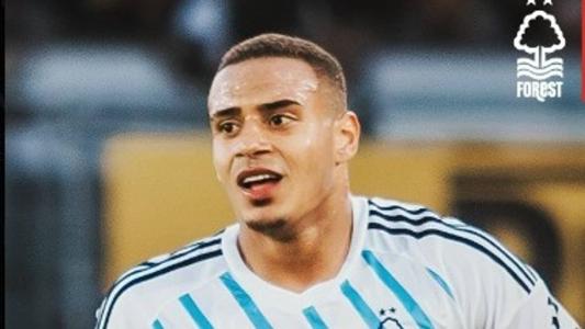 Murillo encantou os ingleses na estreia pelo Nottingham Forest