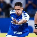 Cria do Cruzeiro é convocado para Seleção Brasileira e renova contrato; saiba detalhes