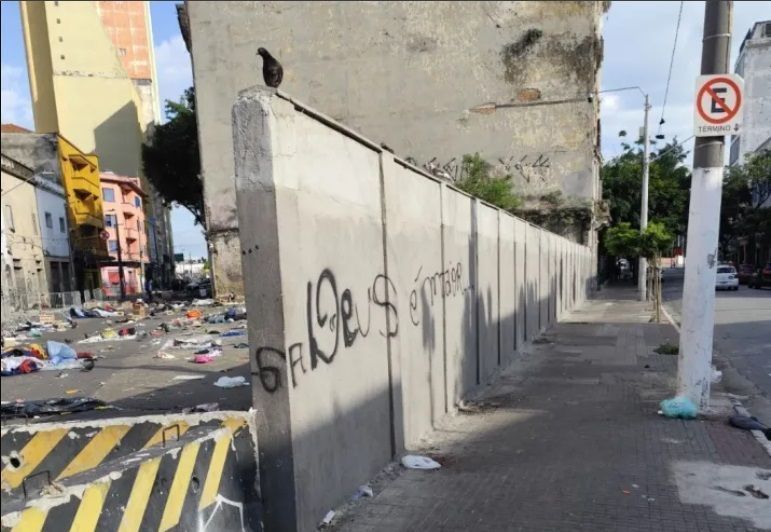 STF dá 24 horas para Nunes explicar muro na Cracolândia