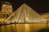Roubo milionário no Museu do Louvre: suspeitos dizem que receberiam até 25 mil euros