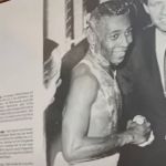 Fãs lotam Museu Pelé, em Santos, dias após a morte do Rei do Futebol