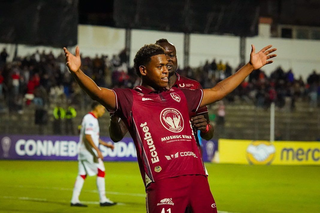 Mushuc Runa goleia Unión de Santa Fe e dispara na ponta do grupo do Cruzeiro na 'Sula'