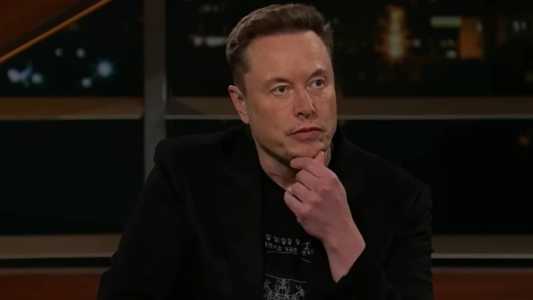 Musk anunciou mudanças neste sábado (1º)