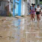 Buscas por desaparecidos no litoral paulista se concentram em bairro isolado de São Sebastião