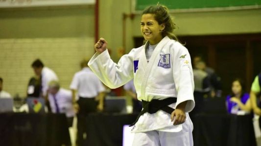 Na campanha, a judoca brasileira superou duas oponentes que figuram no top 10 do ranking