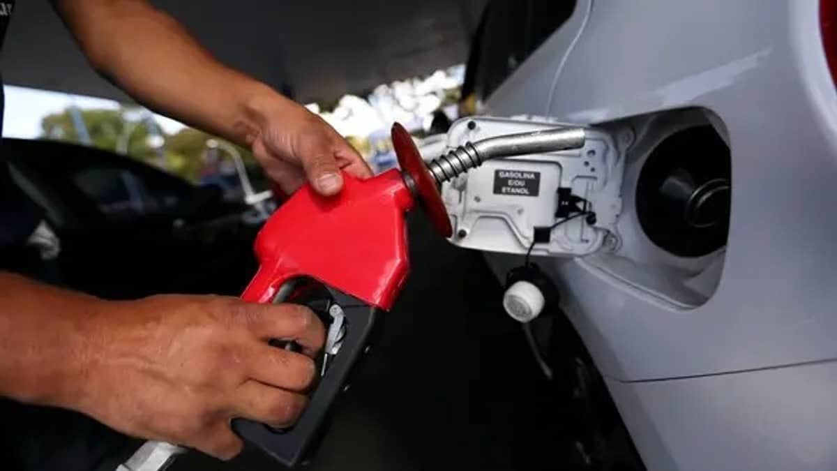 Preço do etanol cai em 14 estados e sobe em 9, diz ANP