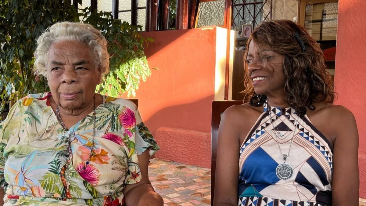 Dia das Mães: de volta às origens, a história da mãe e da avó do rapper Djonga  