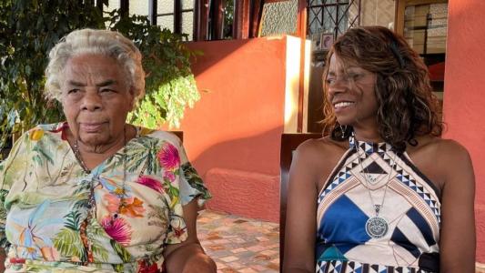 Na foto,  Maria Eni Viana e Rosângela Pereira Marques