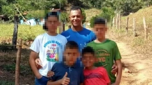 Na foto, Ronieli. Ele é pai de quatro filhos