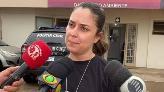 Na imagem, a delegada Fernanda Pires
