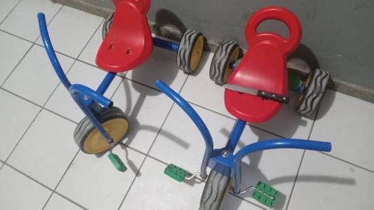 Na imagem, brinquedos recuperados