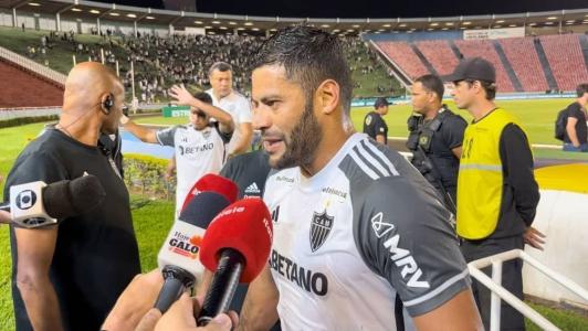 Na saída de campo, Hulk afirmou que deixaria o Brasil em um mês