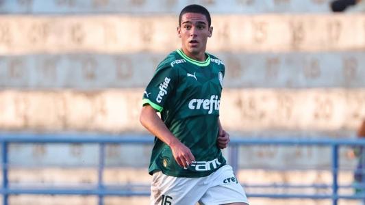 Na Seleção Brasileira Sub-17, Figueiredo marcou o primeiro gol pelo Sub-20 do Palmeiras