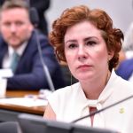 Gilmar Mendes vota para manter Zambelli como ré por perseguir homem com arma na véspera do segundo turno das eleições