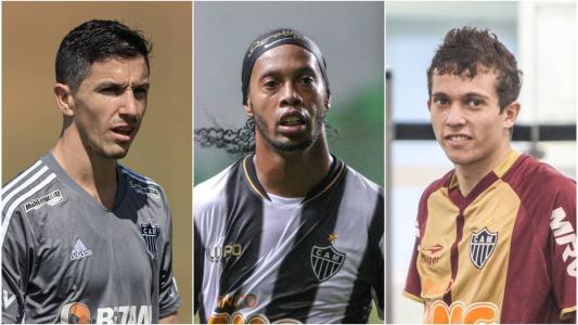 Nacho Fernandez (esq), Ronaldinho Gaúcho (centro) e Bernard (dir), todos ex-Atlético