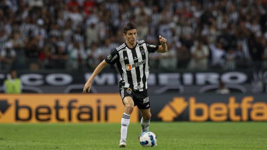 Nacho jogou com a camisa do Atlético em 2021 e 2022, conquistando cinco títulos