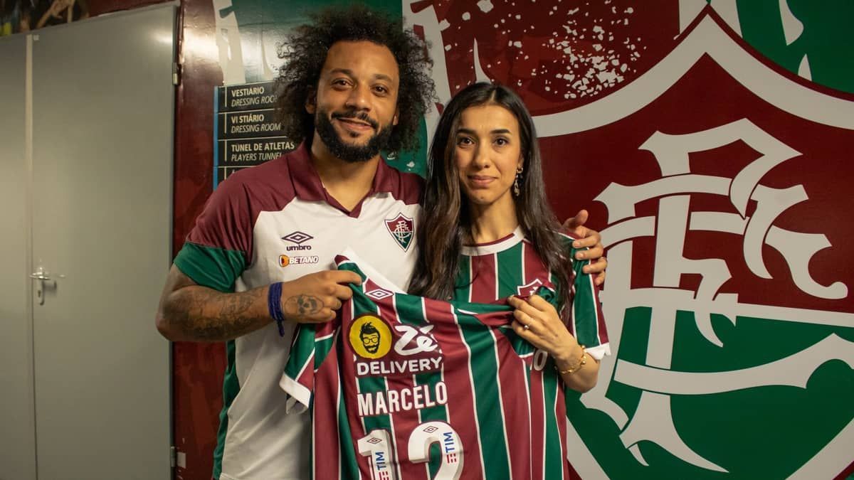 Vencedora do Nobel da Paz marca presença em jogo do Fluminense no Maracanã