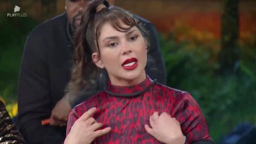 Nadja disse que Jenny a acusou de furto em briga