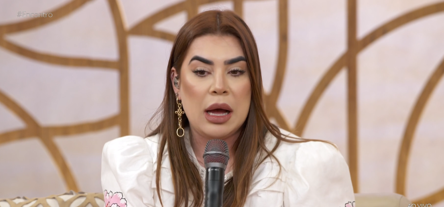 Naiara Azevedo faz novas denúncias contra ex e recebe apoio de Patrícia Poeta: ‘máscaras vão caindo’