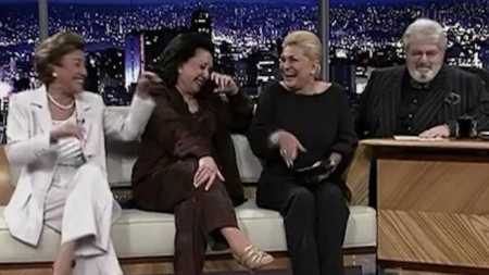 Nair Bello, Lolita Rodrigues e Hebe Camargo com Jô Soares