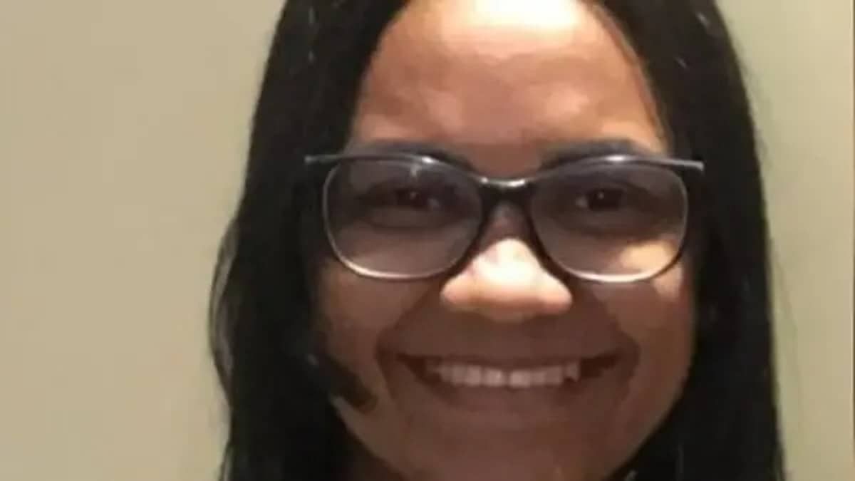 Mulher que tentou matar namorado com frango envenenado é condenada a 12 anos de prisão
