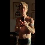 Nando Reis posta selfie ousada para comemorar os 61 anos