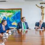 'Não compareceu em nenhuma reunião, ele mandou o vice“, disse Lula sobre Zema em discussão da dívida de MG