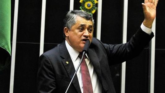 Não é hora de discutir reforma administrativa sugerida por Lira, diz líder do governo à CNN.