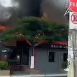 Vídeo: restaurante pega fogo e mobiliza Bombeiros em Contagem