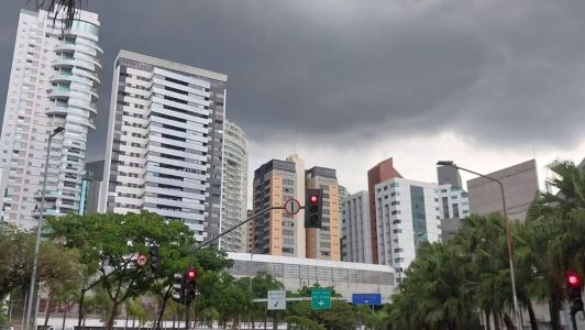 Não há previsão de chuva intensa para BH nos próximos dias