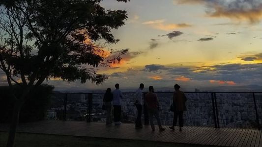 Não há previsão de chuva e a temperatura máxima chega a 32°C no estado