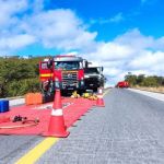 Bombeiros interditam BR-251, em Minas, por risco de explosão; não há previsão para liberação