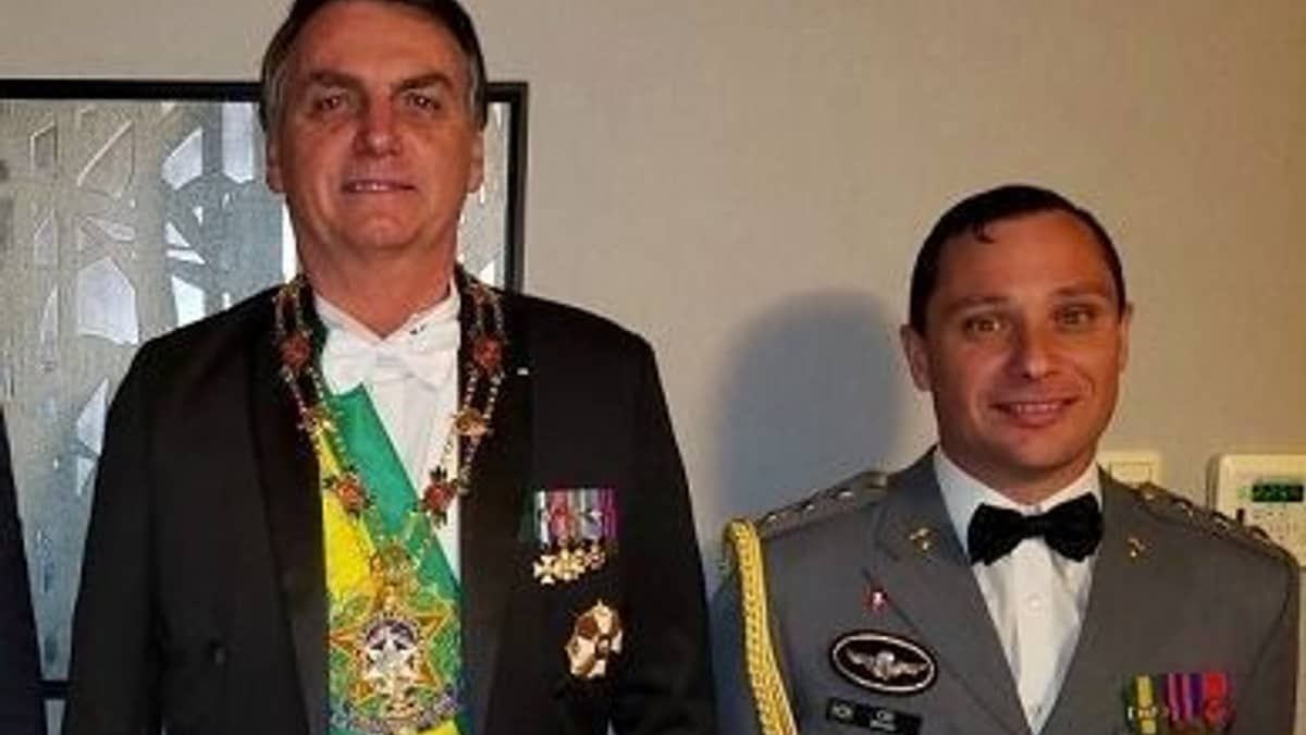 'Não peguei dinheiro de ninguém e não há nada contra mim', diz Bolsonaro à CNN