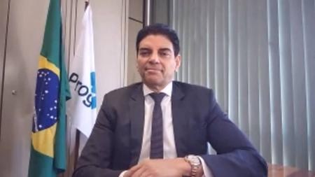 “Não tenho menor dúvida que juros vão cair para um dígito em alguns meses”, diz relator do marco fiscal à CNN.