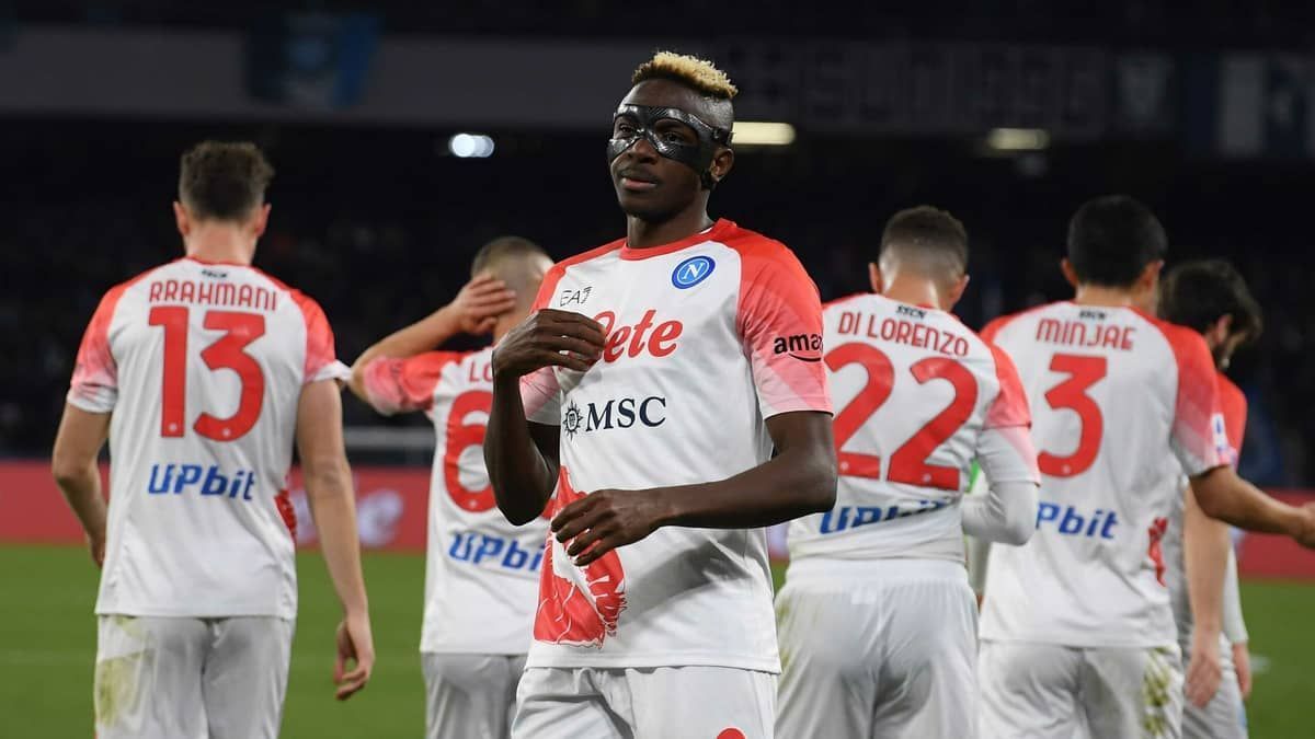 Liga dos Campeões: Frankfurt chega ao mata-mata depois de 61 anos e recebe o Napoli pelas oitavas de final