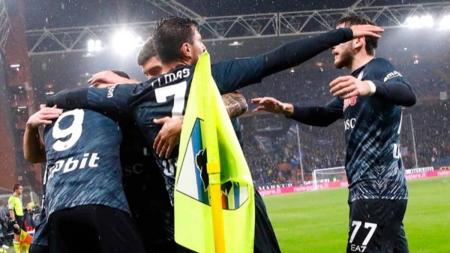 Napoli possui sete pontos de vantagem na liderança para a Juventus