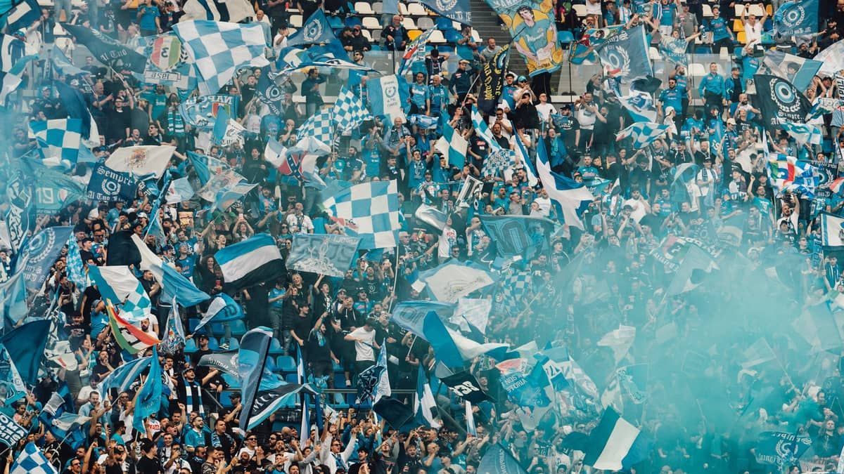 Napoli : Homem é morto em festa do título italiano