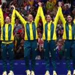 Paris 2024: comentarista é demitido por fala sexista contra nadadoras australianas