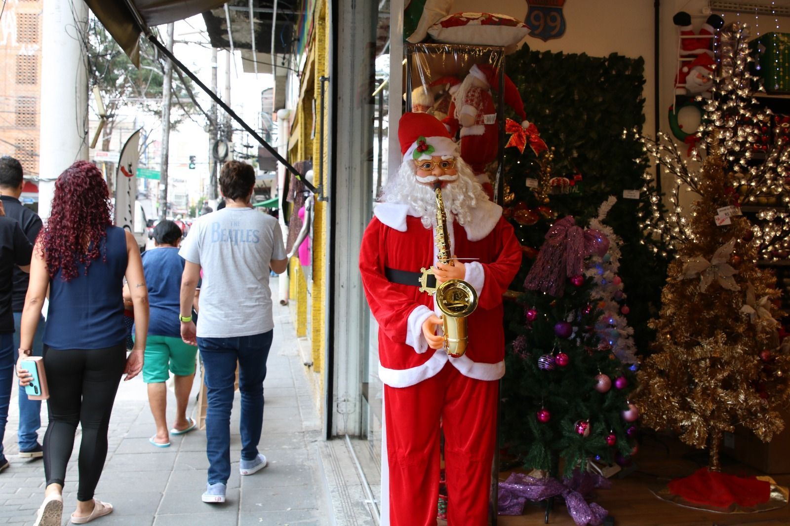 Comércio mineiro aposta em Natal mais forte e vendas em alta