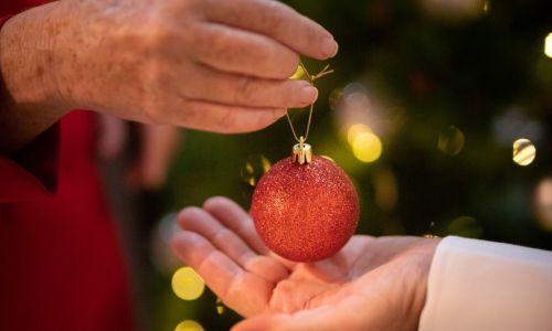 Fim de ano: festas de Natal e Ano Novo despertam sentimentos opostos em juiz-foranos