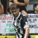 Atlético x Athletic: jogador é substituído e deixa campo vaiado na Arena MRV